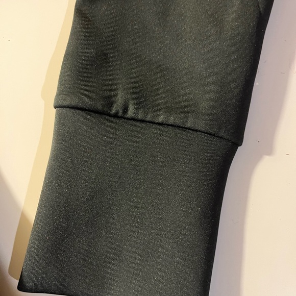 ASICS womens running jacket - Picture 3 of 8